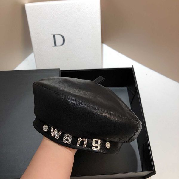 fashion newsboy cap designer luxury beret wang leather beret spring and autumn new product simple letter flat hat korean outdoor artist girl, Blue;gray
fashion newsboy cap designer luxury beret wang leather beret spring and autumn new product simple letter flat hat korean outdoor artist girl, Blue;gray