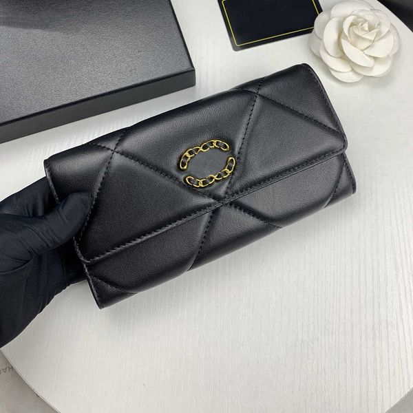 classic diamond check clamshell purse ap0955b luxury women clutch purse r coin wallet credit card bag high-quality, Red;black
classic diamond check clamshell purse ap0955b luxury women clutch purse r coin wallet credit card bag high-quality, Red;black