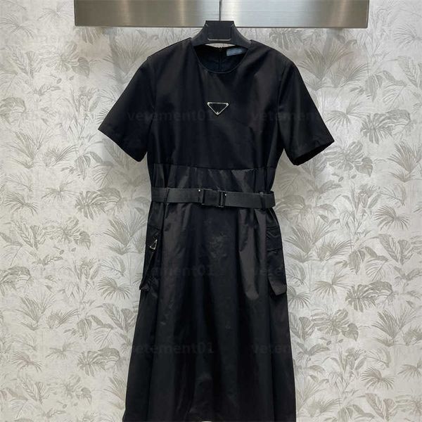 black dress womens designer clothing high waistline stitching nylon fabric triangle label work style double pockets decorated short sleeve s, Black;gray
black dress womens designer clothing high waistline stitching nylon fabric triangle label work style double pockets decorated short sleeve s, Black;gray