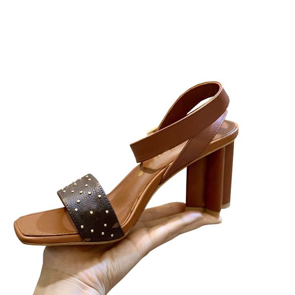 designer women silhouette sandal beach buckle sandals shoes open toe dress shoes high heels flower-shaped heel letter leather slide, Black
designer women silhouette sandal beach buckle sandals shoes open toe dress shoes high heels flower-shaped heel letter leather slide, Black