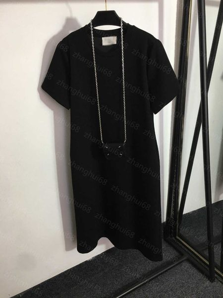 23ss summer dresses women dress womens designer clothing chain bag decoration pure color simple short-sleeved dress womens clothing, Black;gray
23ss summer dresses women dress womens designer clothing chain bag decoration pure color simple short-sleeved dress womens clothing, Black;gray