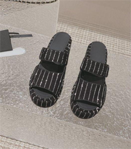 cf designer sandals mens womens slippers with original dust bag black floral flowers canvas green flowers slides fashion luxury summer sanda
cf designer sandals mens womens slippers with original dust bag black floral flowers canvas green flowers slides fashion luxury summer sanda