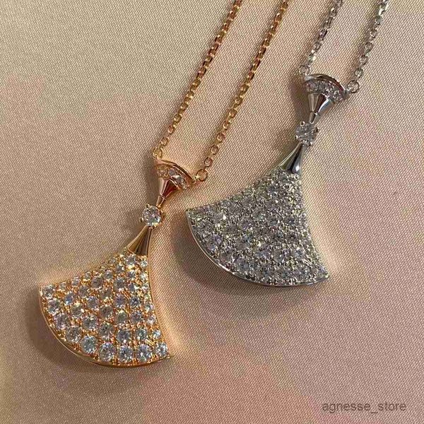 pendant necklaces luxury skirt designer necklaces for women gold love heart pink shining pendant necklace choker chains jewelry gift r230615, Silver
pendant necklaces luxury skirt designer necklaces for women gold love heart pink shining pendant necklace choker chains jewelry gift r230615, Silver