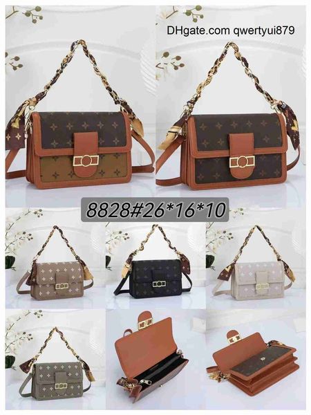 luxurys designers messenger bag women totes fashion bags vintage printing quality high shoulder bag classic crossbody 2023 new ladies wallet
luxurys designers messenger bag women totes fashion bags vintage printing quality high shoulder bag classic crossbody 2023 new ladies wallet