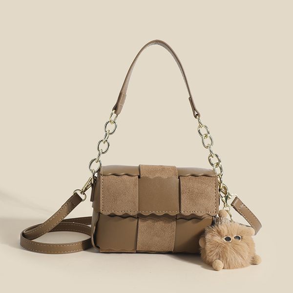 women's shoulder bag new style fashionable spliced small square cases versatile flip chain stranded crossboday patchwork cosmetic bags
women's shoulder bag new style fashionable spliced small square cases versatile flip chain stranded crossboday patchwork cosmetic bags