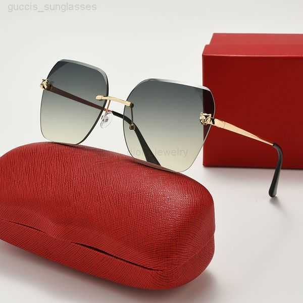 luxury brand designer sunglasses for women fashion gradual color retro sun glasses beach lady summer style sunglasses female famous uv400 6c, White;black
luxury brand designer sunglasses for women fashion gradual color retro sun glasses beach lady summer style sunglasses female famous uv400 6c, White;black