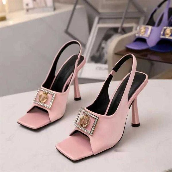 designer 2023 summer luxury heels sandals metal buckle women designer fashion sliders chunky heel shoes genuine leather heeled shoe big 35-4, Black
designer 2023 summer luxury heels sandals metal buckle women designer fashion sliders chunky heel shoes genuine leather heeled shoe big 35-4, Black