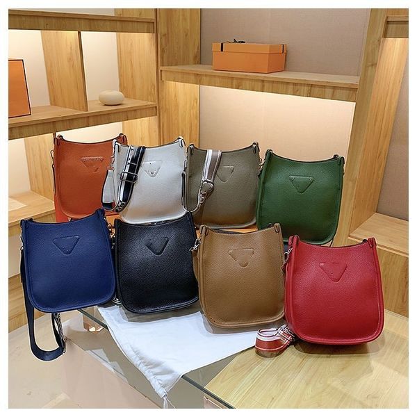 2023 new women bag luxury handbag pures shoulder bag brand shaped designer leather clamshell messenger bags
2023 new women bag luxury handbag pures shoulder bag brand shaped designer leather clamshell messenger bags