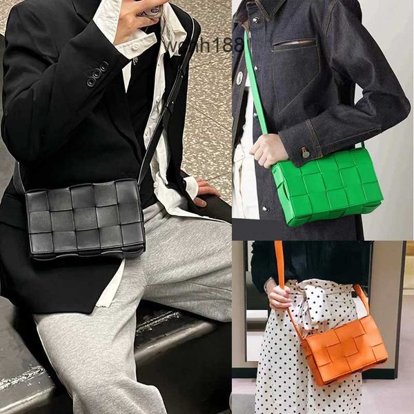 bag venetas cassettes bags designer bottegas 2023 classic small square grid knitted pillow magnetic buckle single shoulder crossbody men wom
bag venetas cassettes bags designer bottegas 2023 classic small square grid knitted pillow magnetic buckle single shoulder crossbody men wom