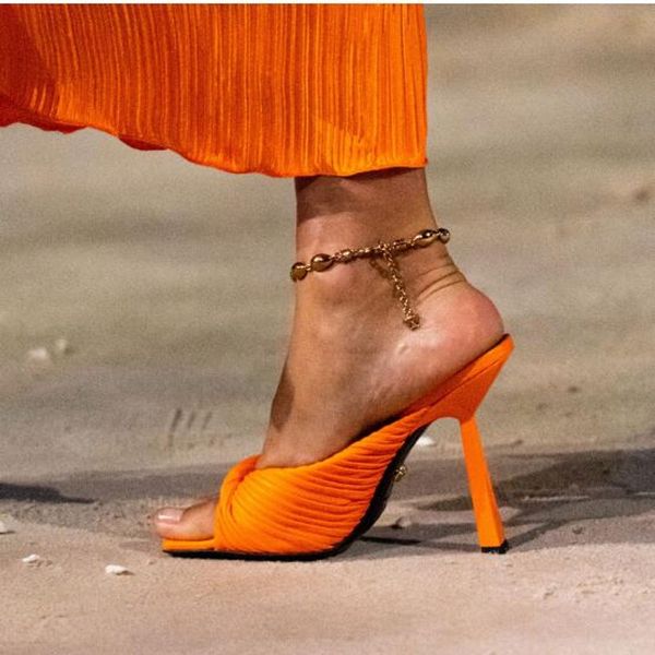 2023 summer pleated high heeled slippers fashion colorful square toe womens sandals slides shoes, Black
2023 summer pleated high heeled slippers fashion colorful square toe womens sandals slides shoes, Black
