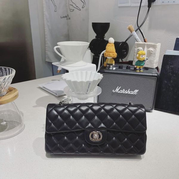 luxury designer messenger bag women leather fashion retro shoulder bags ferrous chain diamond plaid sheepskin
luxury designer messenger bag women leather fashion retro shoulder bags ferrous chain diamond plaid sheepskin