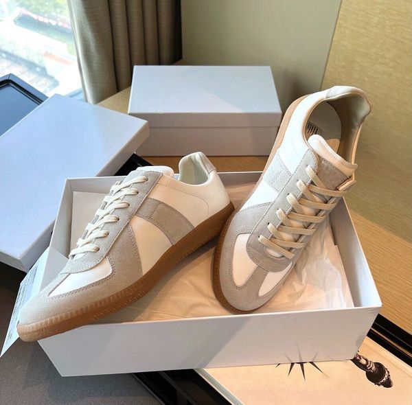 2023 maisons men sneakers shoes suede leather trainers rubber sole runner sports stitching low-comfort casual walking hiking shoe eu38-46 wi, Black
2023 maisons men sneakers shoes suede leather trainers rubber sole runner sports stitching low-comfort casual walking hiking shoe eu38-46 wi, Black