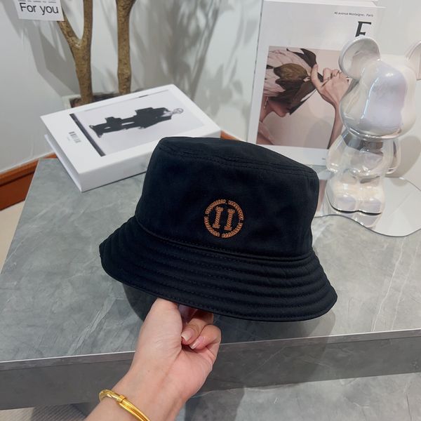 bucket hat designer hat luxury hats for men beach hat women solid color fisherman's hat logo jacquard fashion casual hat summer sun hat, Blue;gray
bucket hat designer hat luxury hats for men beach hat women solid color fisherman's hat logo jacquard fashion casual hat summer sun hat, Blue;gray