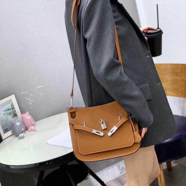 women leather bag jypsieres h erm bag new layer cowhide lock bag single shoulder messenger leather universal women's bag men's bag
women leather bag jypsieres h erm bag new layer cowhide lock bag single shoulder messenger leather universal women's bag men's bag