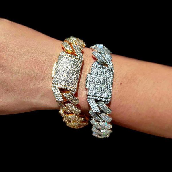 wholesale chain cuban link vvs moissanite diamond bracelet 18k gold plated iced out 925 silver hip hop jewelry
wholesale chain cuban link vvs moissanite diamond bracelet 18k gold plated iced out 925 silver hip hop jewelry