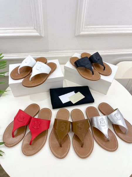 triomphe slippers thong clip toe flip flops cow leather embossed arc sandals women's flat mules fashion luxury designer summer slides l, Black
triomphe slippers thong clip toe flip flops cow leather embossed arc sandals women's flat mules fashion luxury designer summer slides l, Black