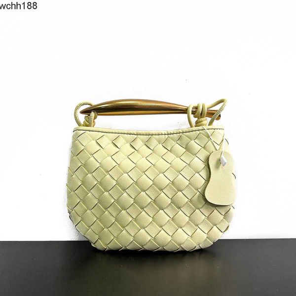 metal sardine for designer girl cowhide bag venetas leather bags 2023 handbag bottegas high-end strap purse casual weaves portable women
metal sardine for designer girl cowhide bag venetas leather bags 2023 handbag bottegas high-end strap purse casual weaves portable women