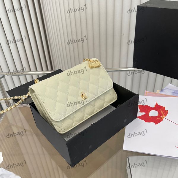 designer womens mini shoulder bag leather diamond-patterned flip woc bag gold lock matelasse chain handbag crossbody bags hardware metal buc
designer womens mini shoulder bag leather diamond-patterned flip woc bag gold lock matelasse chain handbag crossbody bags hardware metal buc