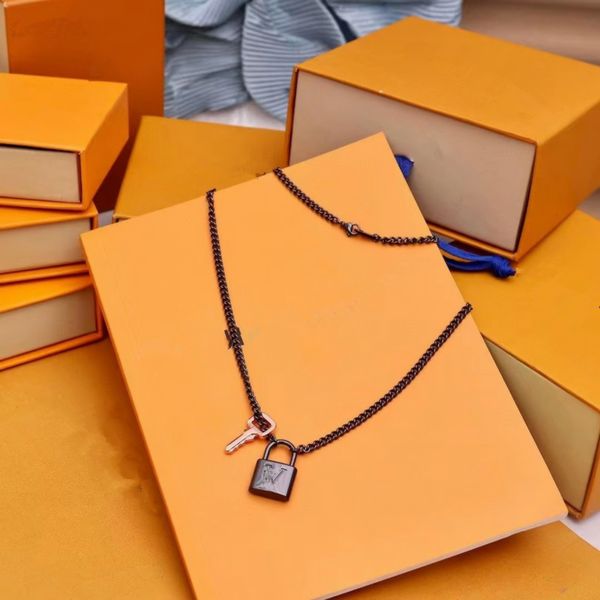 new luxury jewelry letter logo key lock pendant necklace fashion men's and women's accessories holiday gift, Silver
new luxury jewelry letter logo key lock pendant necklace fashion men's and women's accessories holiday gift, Silver