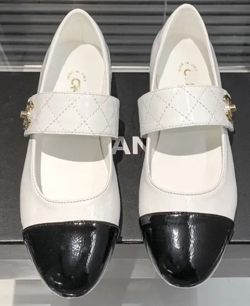 europe and the united states temperament all fashion small leather shoes casual flat single shoes leather outsole, Black
europe and the united states temperament all fashion small leather shoes casual flat single shoes leather outsole, Black