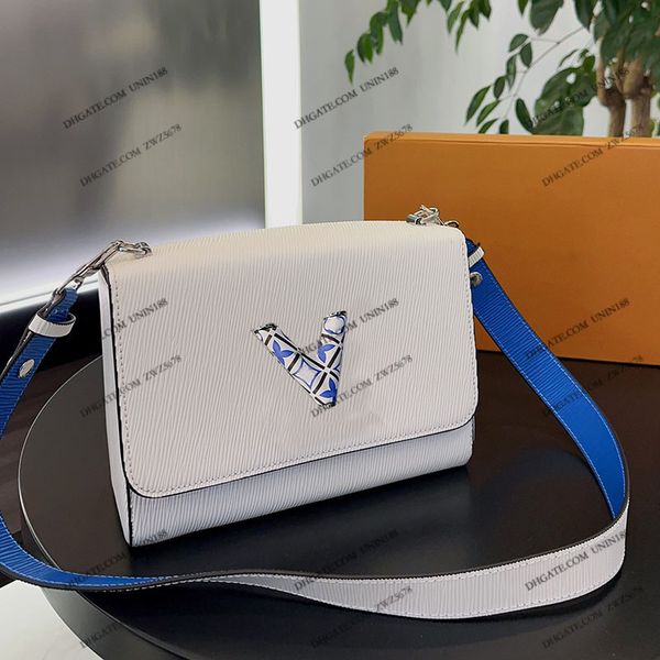 23ss women shoulder bag leather shopping bags flip lock handbag luxurys designers tote shouder cross body bag with original metal fasteners 
23ss women shoulder bag leather shopping bags flip lock handbag luxurys designers tote shouder cross body bag with original metal fasteners