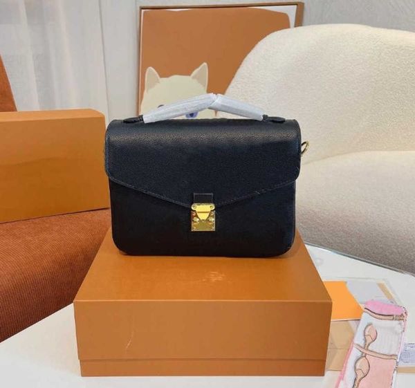 shoulder bags luxurys designers bag embossing flower pochette women handbag messenger bags genuine leather metis elegant womens crossbody ba
shoulder bags luxurys designers bag embossing flower pochette women handbag messenger bags genuine leather metis elegant womens crossbody ba