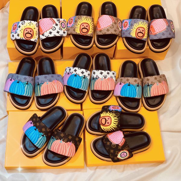 2023 summer new designer fashion slippers luxury embossed pool pillow slippers women sandals comfortable sandals hook and loop buckle mule s, Black
2023 summer new designer fashion slippers luxury embossed pool pillow slippers women sandals comfortable sandals hook and loop buckle mule s, Black