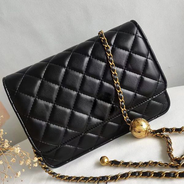 women handbag fashion envelope design shoulder bag crossbody bags removable belt plain capucines bb handbags purse genuine leather good qual
women handbag fashion envelope design shoulder bag crossbody bags removable belt plain capucines bb handbags purse genuine leather good qual