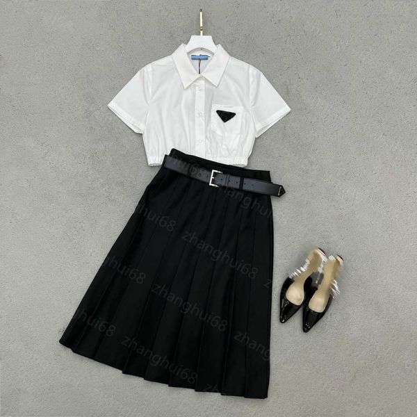 23ss skirt set womens designer clothing new lapel short shirt with short sleeves pleated skirt with belt sets womens clothing, White
23ss skirt set womens designer clothing new lapel short shirt with short sleeves pleated skirt with belt sets womens clothing, White