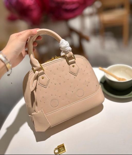 luxurys designer shell bag alma bb three-dimensional embroidery classic ladies handbag women crossbody handbag shoulder totes bags purses wa
luxurys designer shell bag alma bb three-dimensional embroidery classic ladies handbag women crossbody handbag shoulder totes bags purses wa