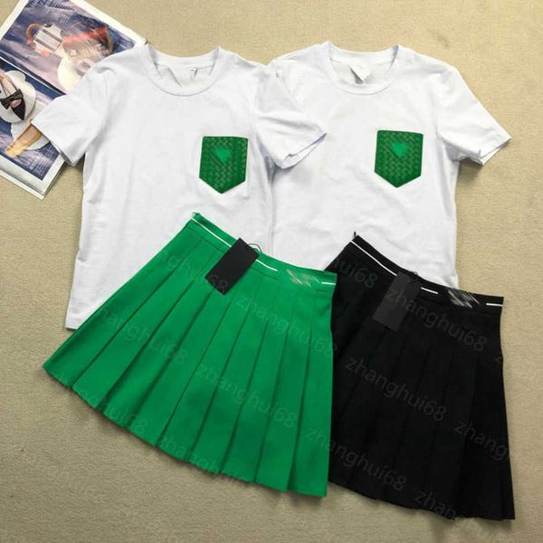 23ss womens designer clothing skirt set round neck pure cotton short sleeve t-shirt alphabet embroidery pleated half skirt sets womens cloth, White
23ss womens designer clothing skirt set round neck pure cotton short sleeve t-shirt alphabet embroidery pleated half skirt sets womens cloth, White
