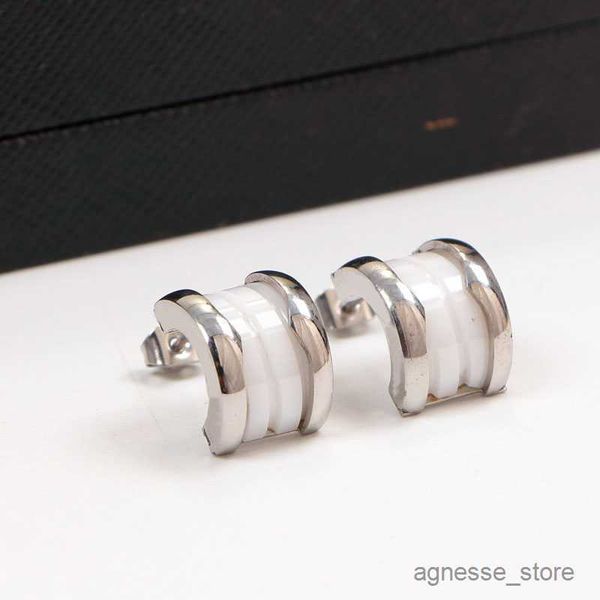 stud luxury designer fashion simple earrings ladies white ceramic earring orecchini for women lovers gift r230616, Golden;silver
stud luxury designer fashion simple earrings ladies white ceramic earring orecchini for women lovers gift r230616, Golden;silver