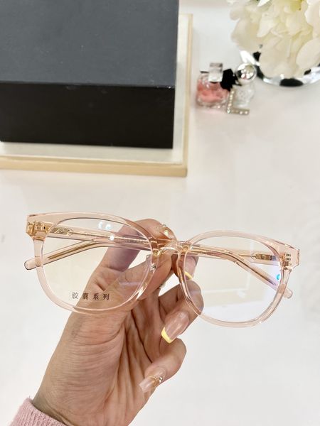 sunglasses retro polarized luxury men's designer rimless gold plated box brand sunglasses fashion glasses matching box, White;black
sunglasses retro polarized luxury men's designer rimless gold plated box brand sunglasses fashion glasses matching box, White;black