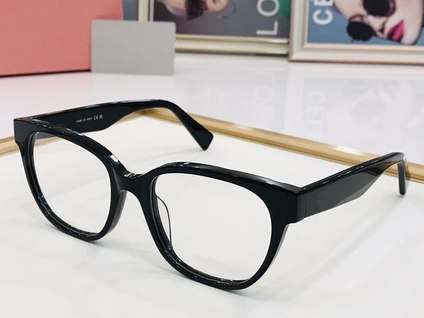 designer sunglasses fashion summer beach glasses full frame letter rectangular design for men and women 7 color options of high quality, White;black
designer sunglasses fashion summer beach glasses full frame letter rectangular design for men and women 7 color options of high quality, White;black