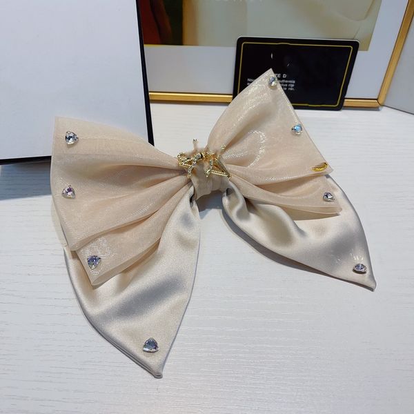 luxury designer hair clip bow headbands women channel headwear c logo fashion hairpin ccity accessories gifts ax27h
luxury designer hair clip bow headbands women channel headwear c logo fashion hairpin ccity accessories gifts ax27h