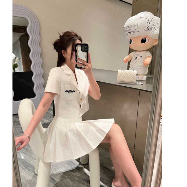 23ss womens designer clothing skirt set single breasted lapel letter logo embroidered short sleeve shirt letter webbing pressed skirt sets w, White
23ss womens designer clothing skirt set single breasted lapel letter logo embroidered short sleeve shirt letter webbing pressed skirt sets w, White