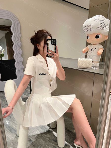 23ss womens designer clothing skirt set single breasted lapel letter logo embroidered short sleeve shirt letter webbing pressed skirt sets w, White
23ss womens designer clothing skirt set single breasted lapel letter logo embroidered short sleeve shirt letter webbing pressed skirt sets w, White