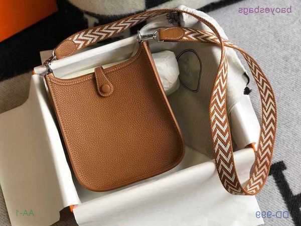 designer bag girl mini leather 2023 tote cutie h shoulder soft totes fashion crossbody evelynbag litchi bags pattern bucket women's 9it
designer bag girl mini leather 2023 tote cutie h shoulder soft totes fashion crossbody evelynbag litchi bags pattern bucket women's 9it