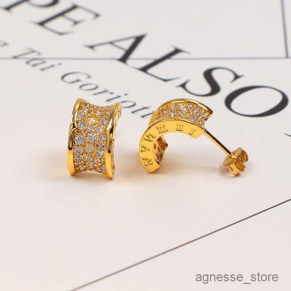 stud designer earrings ladies fashion charm semicircle earrings numerals personality quality eard wedding gala jewelry accessories r230616, Golden;silver
stud designer earrings ladies fashion charm semicircle earrings numerals personality quality eard wedding gala jewelry accessories r230616, Golden;silver