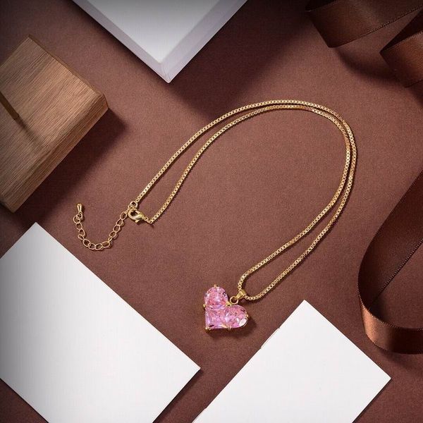 2023 lovely cute pendant necklaces long gold thin stainless steel chain pink big diamond crystal hearts designer women necklace with dust ba, Silver
2023 lovely cute pendant necklaces long gold thin stainless steel chain pink big diamond crystal hearts designer women necklace with dust ba, Silver