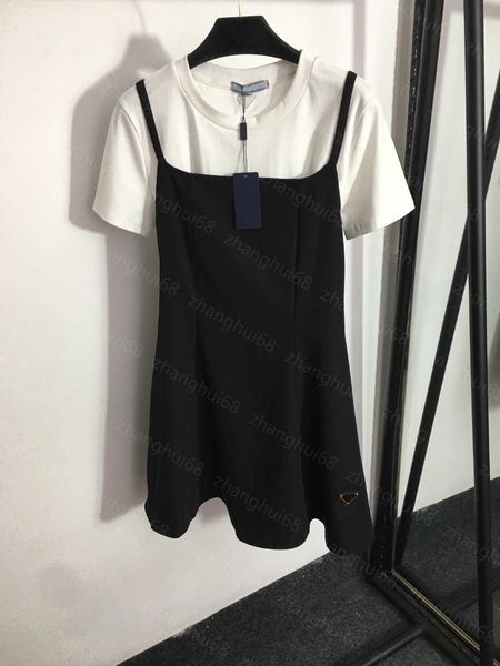 23ss skirt set womens designer clothing back iron decoration cotton short sleeve t-shirt halter dress sets womens clothing, White
23ss skirt set womens designer clothing back iron decoration cotton short sleeve t-shirt halter dress sets womens clothing, White