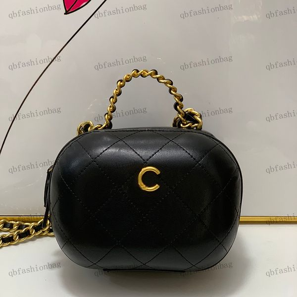 designer womens makeup bag braided handle diamond tote matelasse chain crossbody bag hardware metal c buckle dinosaur egg purse coin purse b
designer womens makeup bag braided handle diamond tote matelasse chain crossbody bag hardware metal c buckle dinosaur egg purse coin purse b