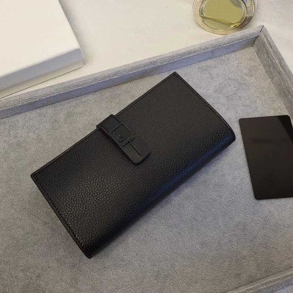luxury designer leather wallet fashion classic buckle zipper men women clutch wallet credit card coin purse high-quality embodiments, Red;black
luxury designer leather wallet fashion classic buckle zipper men women clutch wallet credit card coin purse high-quality embodiments, Red;black
