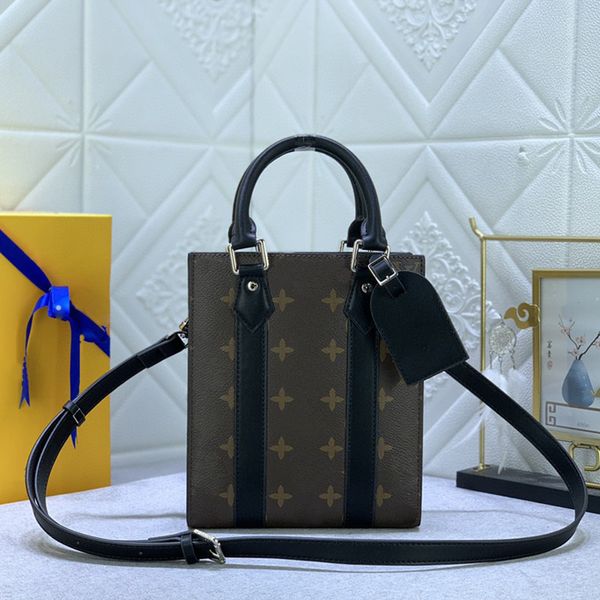 crossbody bag designer bag mini portable tote bag for men and women classic print bag vintage embossed shoulder bag #46453
crossbody bag designer bag mini portable tote bag for men and women classic print bag vintage embossed shoulder bag #46453