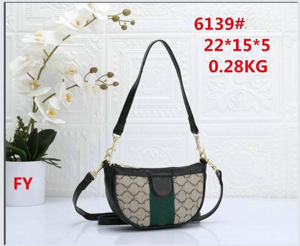 handbag designer luxury crossbody tabby shoulder bag for women leather female fashion borse letters lady cross body bag flap designer bags 6
handbag designer luxury crossbody tabby shoulder bag for women leather female fashion borse letters lady cross body bag flap designer bags 6