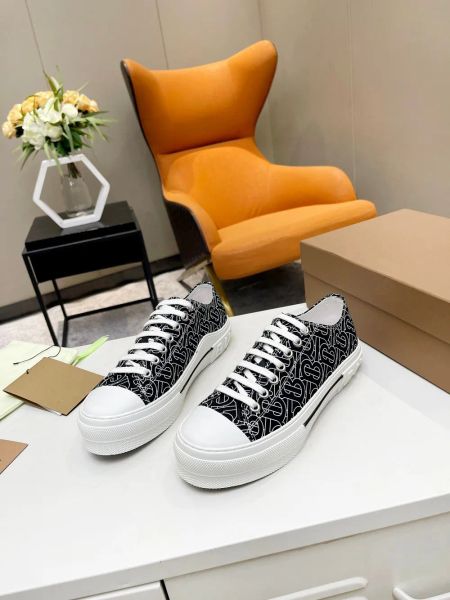 men casual shoes designer shoes women travel leather lace-up sneaker fashion lady running trainers letters woman shoe flat printed gym sneak, Black
men casual shoes designer shoes women travel leather lace-up sneaker fashion lady running trainers letters woman shoe flat printed gym sneak, Black