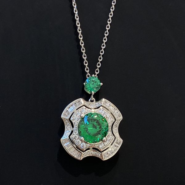 well sale original single high-end quality 925 sterling silver fireworks shaped green diamond pendant with full diamond necklace for women w
well sale original single high-end quality 925 sterling silver fireworks shaped green diamond pendant with full diamond necklace for women w
