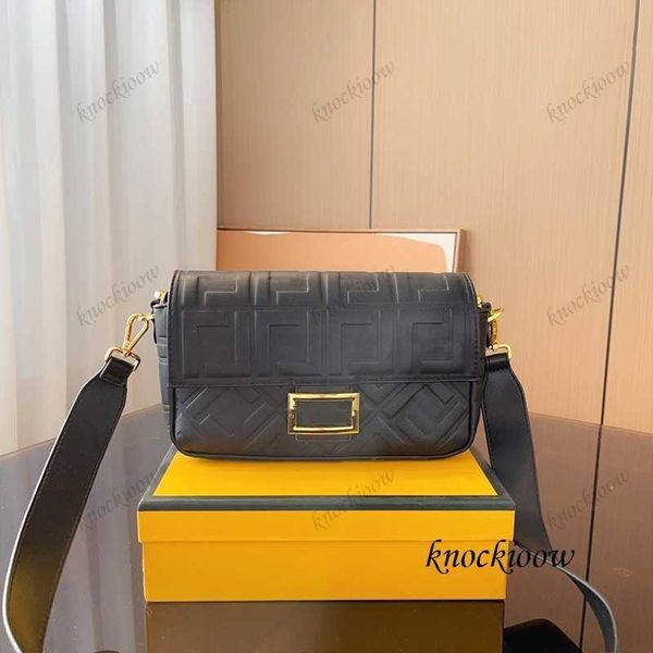new designer bag shoulder bag crossbody bag women shoulder bag handbag removable handle shoulder strap fashion crossbody purse with magnetic
new designer bag shoulder bag crossbody bag women shoulder bag handbag removable handle shoulder strap fashion crossbody purse with magnetic