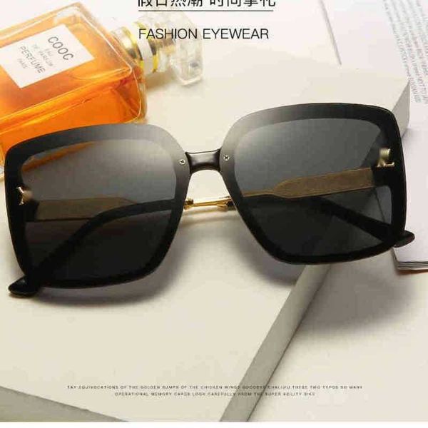 2021 luxury square sunglasses ladies fashion classic brand designer retro sun glasses women eyewear sale, Silver
2021 luxury square sunglasses ladies fashion classic brand designer retro sun glasses women eyewear sale, Silver