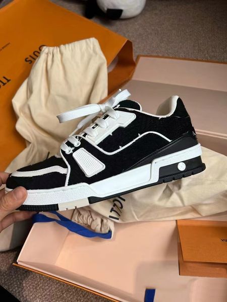 2023 new trainer sneakers luxury big-name sneakers low casual sneakers sneakers three color options size 6-13, Black
2023 new trainer sneakers luxury big-name sneakers low casual sneakers sneakers three color options size 6-13, Black